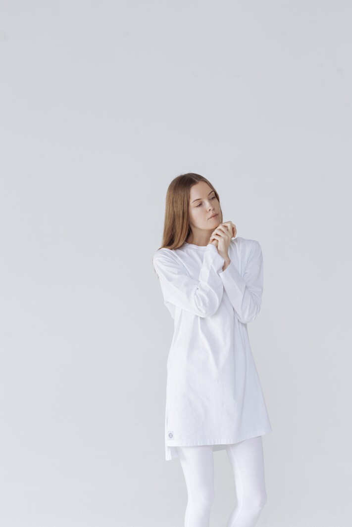 Футболка oversize с длинным рукавом